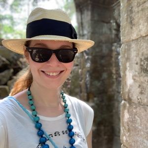 Meet your Posher, Sabine